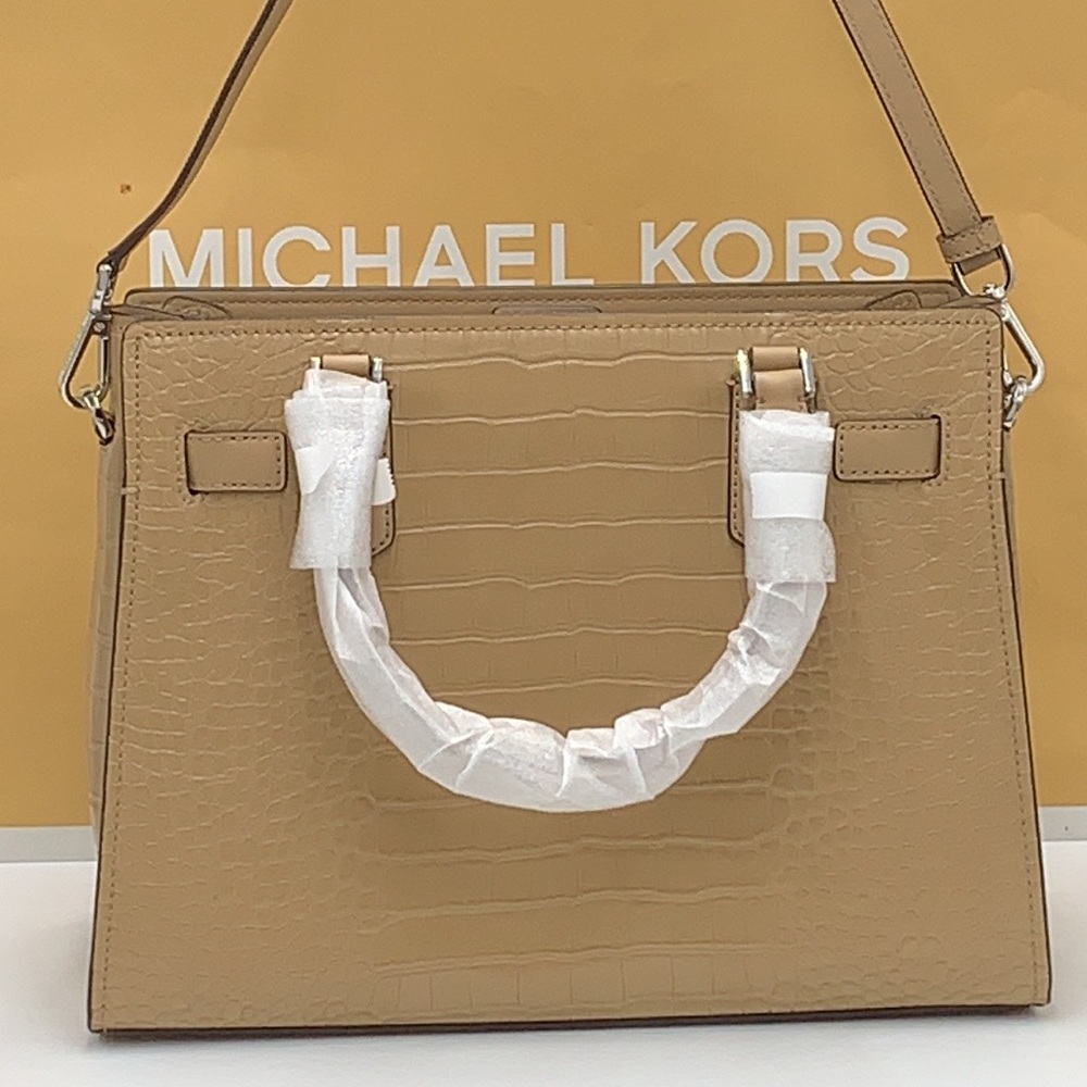 Michael Kors Hamilton Medium
Satchel Crossbody Croc Embossed
CAMEL COLOR - Picture 14 of 14